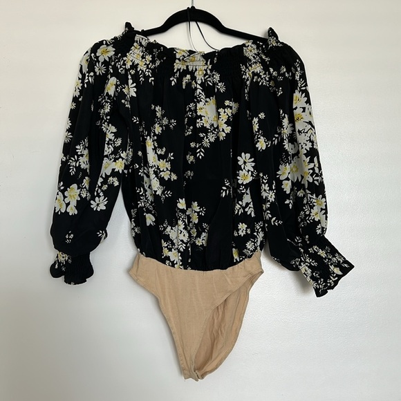 Wayf Black Floral Off The Shoulder Bodysuit, XS - Picture 2 of 8